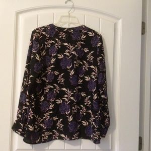 41 Hawthorn button front long sleeve crepe blouse, size M